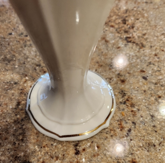 🌷PERFECT GIFT🌷LENOX🌷Rose Bud Vase.              NIB - Picture 3 of 5